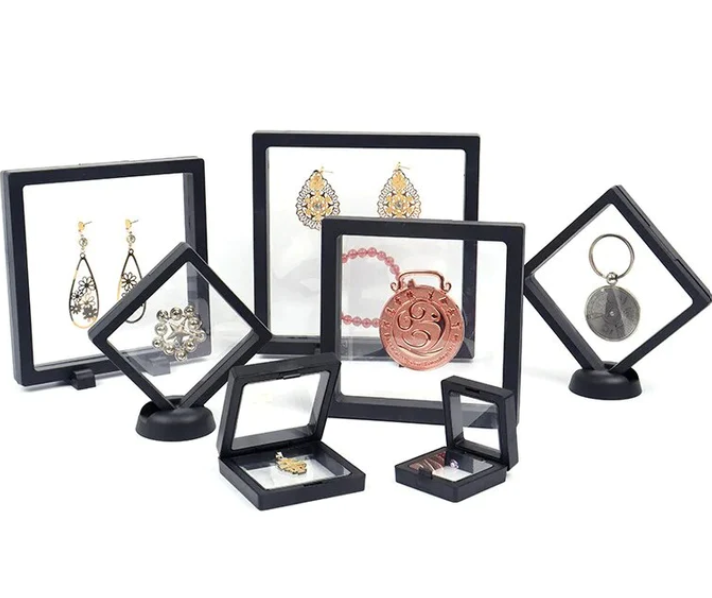 Freeze Jewelry Display: Sieraden expositie in Stijl