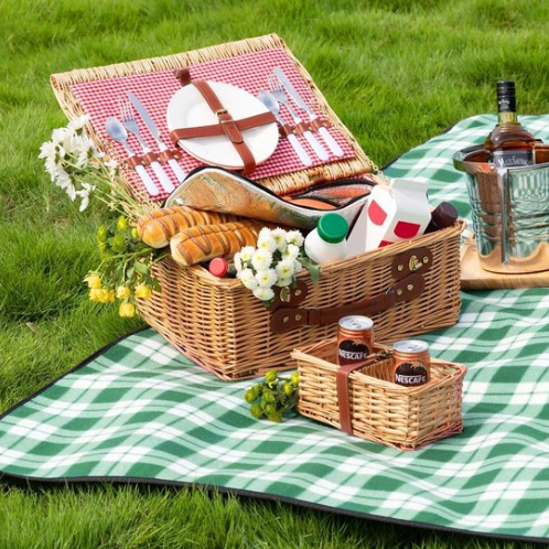 Picnic Perfection: Jouw ideale kleed voor elk buitenavontuur!